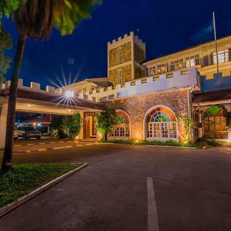 Protea Hotel By Marriott Dar Es Salaam Courtyard Экстерьер фото