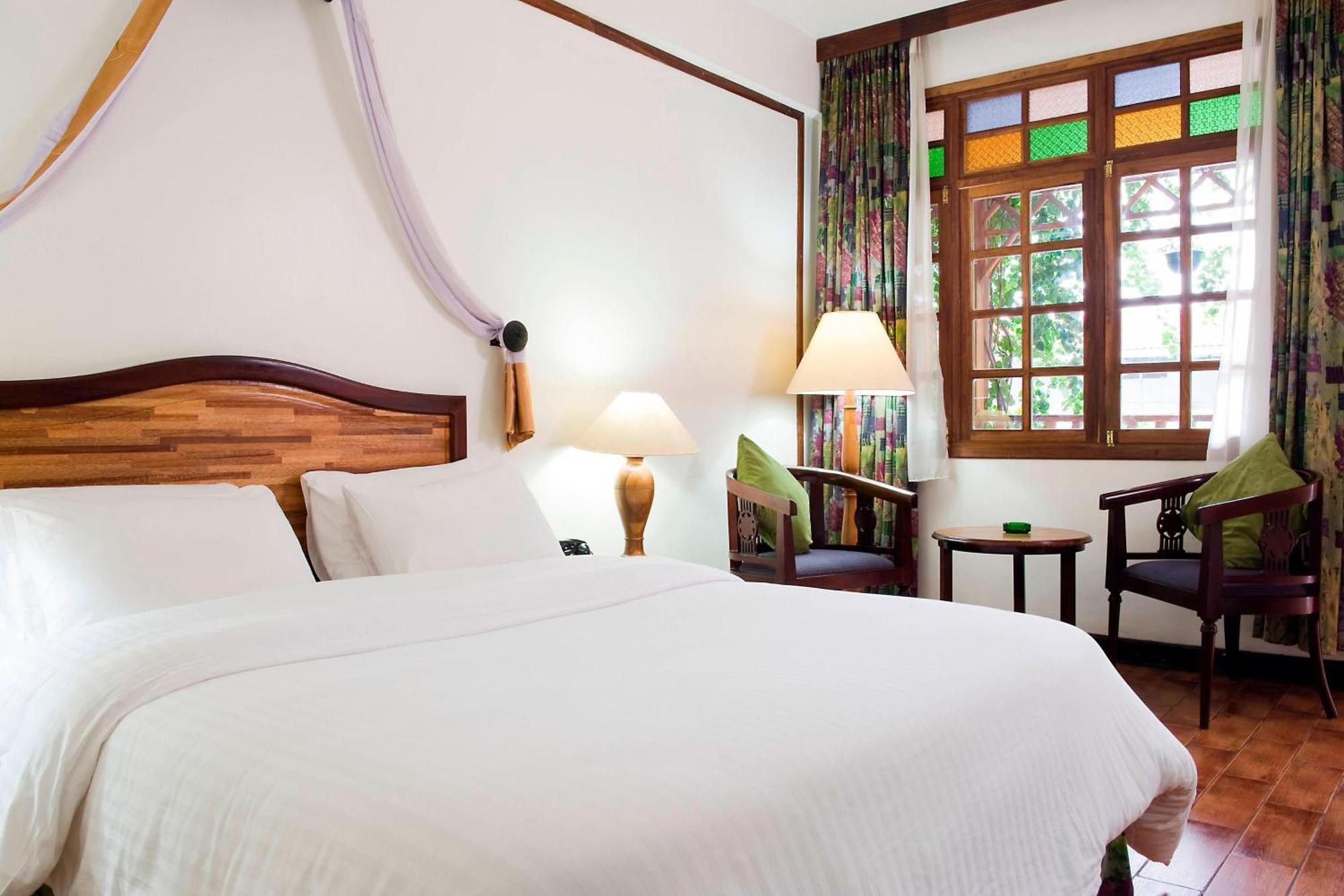 Protea Hotel By Marriott Dar Es Salaam Courtyard Экстерьер фото