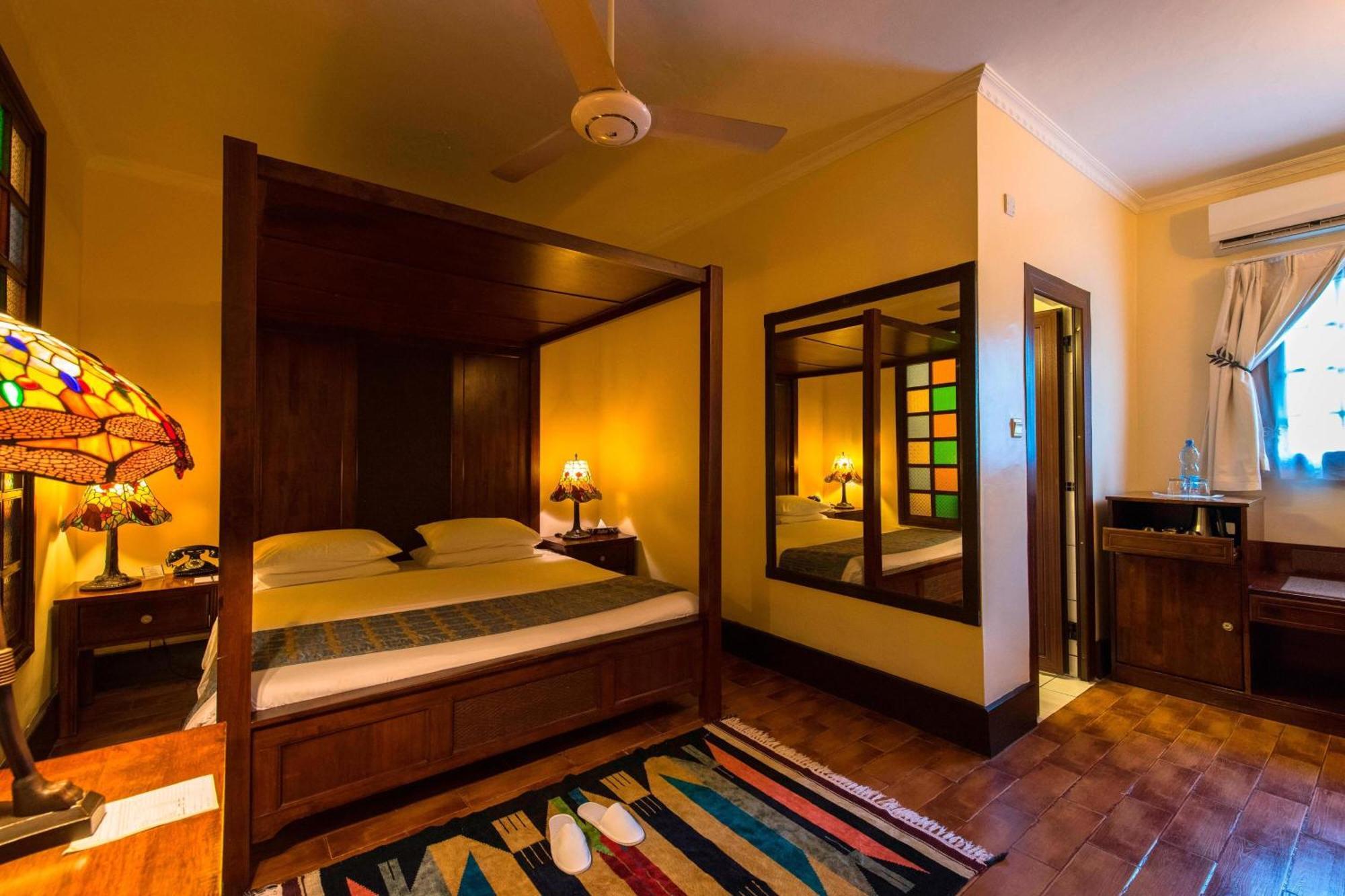 Protea Hotel By Marriott Dar Es Salaam Courtyard Экстерьер фото