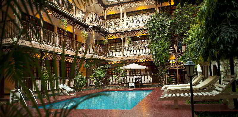Protea Hotel By Marriott Dar Es Salaam Courtyard Экстерьер фото